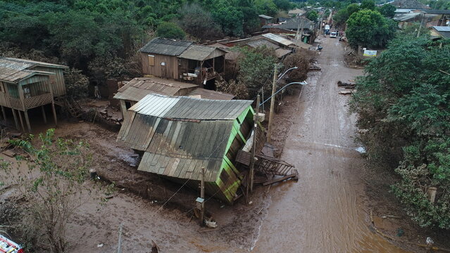 Cidade de Taquar&iacute;, Rio Grande do Sul ap&oacute;s enchentes, alagamento, Brasil