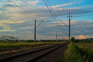 Tory kolejowe, trakcja kolejowa  © Stefan