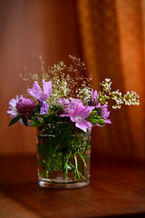 Polne kwiaty we szklance © Stefan