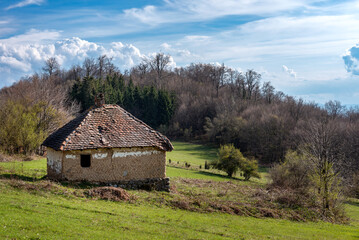 Fototapeta premium An old abandoned house