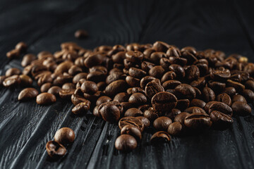 Roasted Coffee Beans with Rich Aroma and Caffeine for Fresh Espresso and Cappuccino