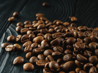 Roasted Coffee Beans with Rich Aroma and Caffeine for Fresh Espresso and Cappuccino