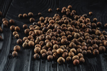 Fragrant Black Peppercorns Aromatic Spice for Organic Cuisine and Flavorful Seasoning