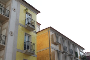 Fototapeta premium porto, building, architecture, tiles, sky, portugal, house, city, old, street, europe, town, window, buildings, apartment, cityscape