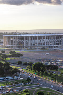 vista do est&aacute;dio nacional Man&eacute; Garrincha na cidade de Bras&iacute;lia, Distrito Federal, Brasil
