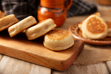 Gorditas de Nata. Cream Gorditas, Mexican street snack, is an easy recipe made with wheat flour, cream, sugar and cinnamon, sweet bread similar in shape to an English muffin, eaten as a dessert.