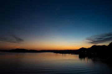 夕暮れ　空　風景　景色　グラデーション