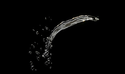 Dynamic Water Droplets Isolated on Black Background – High-Speed Captures, Ripples, Splashes, and Mist in Elegant Motion