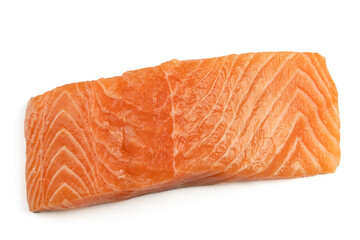 filet de saumon cru, isolé sur un fond blanc	