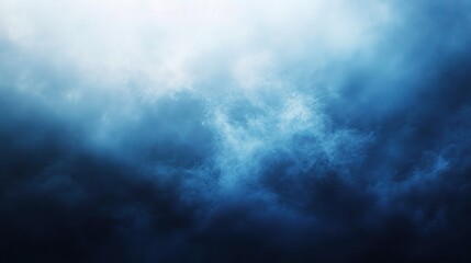 Obraz premium Dramatic Overcast Sky with Blue Tones