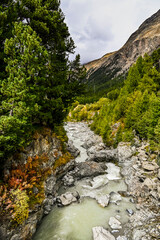 Morteratsch, Val Morteratsch, Val Bernina, Berninatal, Ova da Bernina, Bergbach, Wasserfall,  Wald, Wanderweg, Oberengadin, Passstrasse, Berninapass, Alpen, Herbst, Herbstfarben, Graubünden, Schweiz