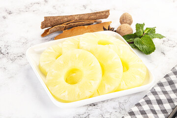 Sweet Canned pineapple in the bowl