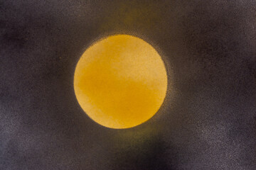 スプレー塗料で塗られた黒色と黄色の背景