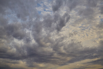view of the sky with gray clouds covering it