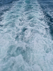 
It is a foam that forms along the track of a ship on the sea.