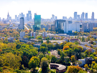 Warszawa, mglisty poranek w mieście