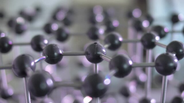 cellule, noyau, mol&eacute;cule, globule rouge, atome, &eacute;lectron, ADN, g&egrave;ne, chromosome, organelle, microscopique, prot&eacute;ine, neurone, plasma, acide amin&eacute;, ARN, membrane cellulaire, proton, neutron, tissu, org