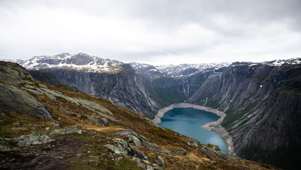 lake in the mountains, Trolltunga