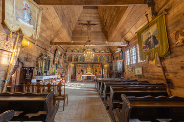 Środek cerkwi w Powroźniku w gminie Muszyna. © Jacek