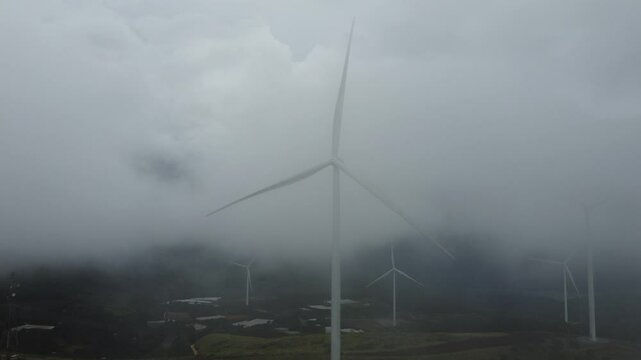 đ&agrave; lạt, dalat, da lat, windmill, cối xay gi&oacute;, n&uacute;i xanh, v&ugrave;ng cao
