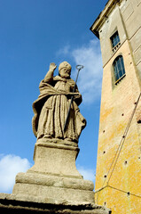 Naklejka premium Statua di Sant’Anselmo a Bomarzo
