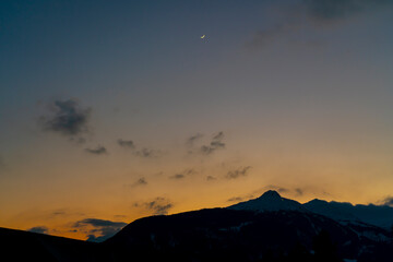 Nachthimmel in den Bergen
