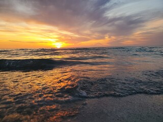Obraz premium Sunset shoreline