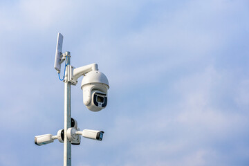 security cameras on traffic poles