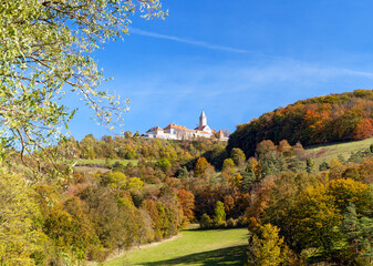 Thüringer Burg über dem Saaletal