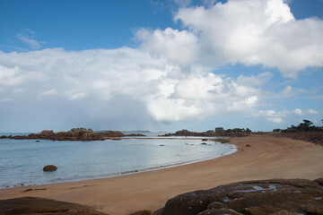 Magnifique paysage de mer sur la côte de granit rose en Bretagne - France