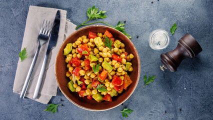 chickpea salad with avocado and tomatoes