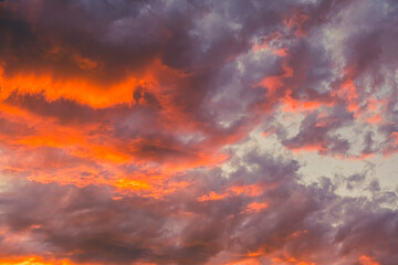 Fototapeta premium colorful and dramatic sunset clouds