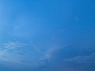 태국 파타야 좀티엔 비치 해안선을 따라 늘어선 고층 콘도와 호텔 빌딩 스카이라인 전경
