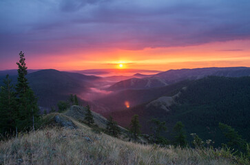 A colorful dawn in the Southern Urals.