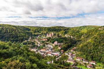 Obraz premium Small Hardegg town in Thayatal National Park in Austria near borders with Czech republic