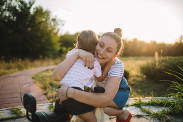 Fototapeta premium Mother and daughter bond in the park