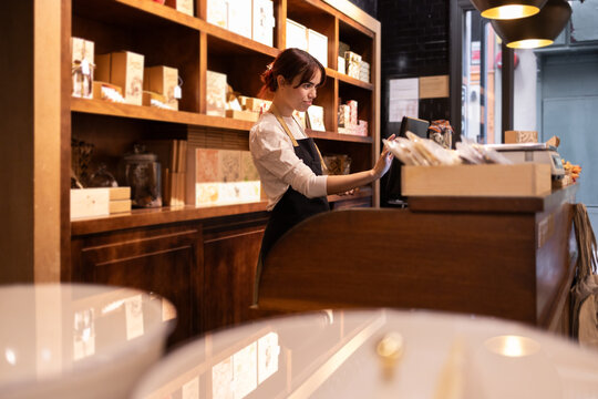 Organizing chocolate products in a store