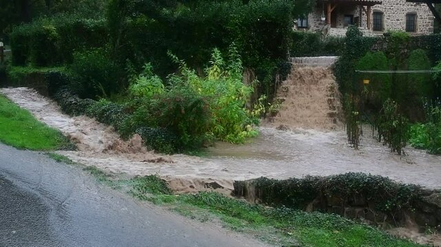 Floods and flooding in