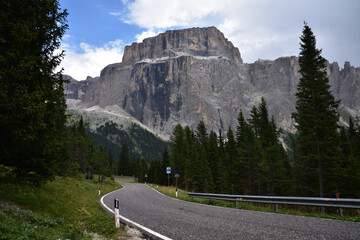 Touring the Dolomite passes