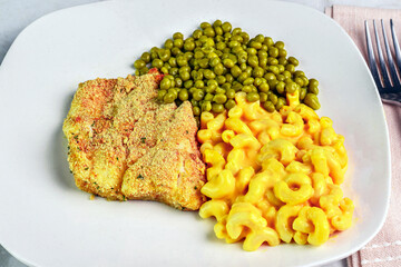 baked haddock  and peas  with mac and cheese