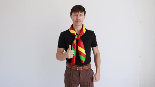 homem ga&uacute;cho express&atilde;o positiva 