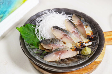 脂がのった炙り〆鯖