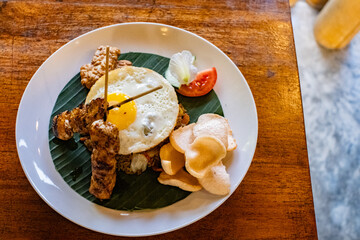 インドネシアで食べたナシゴレンアヤム