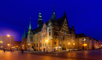 Obraz premium Town Hall in the Market square at night. Wroclaw. Poland