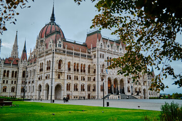 Obraz premium The Hungarian parliament in Budapest