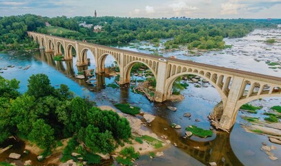 Fototapeta premium ACL/RF&P Railroad Bridge crossing the James River in Richmond, Virginia, United States.