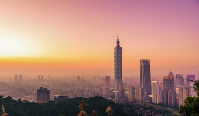 Obraz premium tourist attractions in the city park of taiwan, Asia business concept image, panoramic modern cityscape building in taiwan.