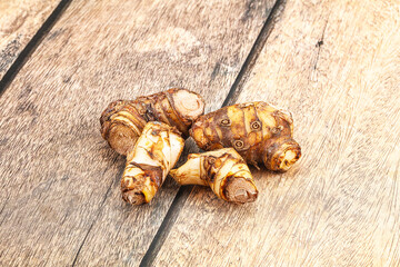 Natural organic raw ginger root