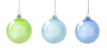 Schöne Weihnachtskugel aus Glas vor weissem Hintergrund