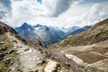 Wolken ziehen auf am Kreuzkamm